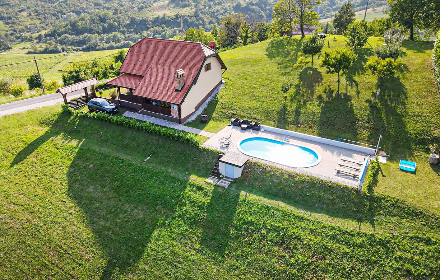 Charmante 2-Zimmer-Wohnung mit Pool, Terrasse und WLAN in Zagreb und Umgebung