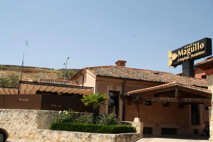 Hotel para 2 personas, con jardín y terraza - 1