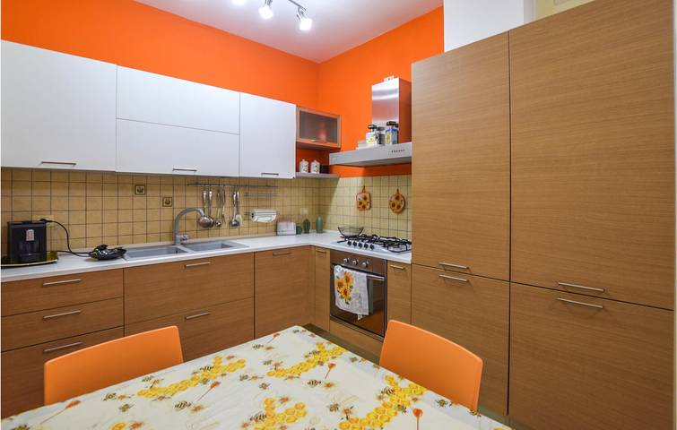 Appartement confortable à 2 km de la plage avec garage, climatisation et WiFi in Pozzallo, Province de Ragusa