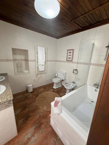 Location de vacances pour 2 personnes, avec piscine ainsi que jardin et vue à Estarreja - 4