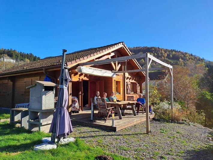 Chalet pour 8 personnes, avec piscine ainsi que jardin et vue, animaux acceptés à Ventron - 2