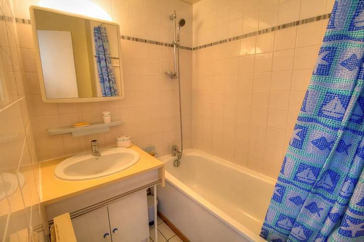 Gîte pour 6 personnes, avec balcon et piscine dans Casino De Chatelaillon - 4