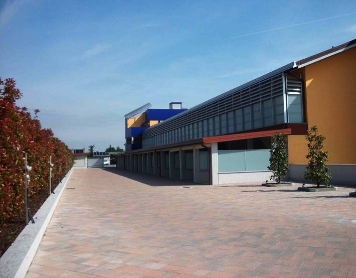 Appartamento per 2 persone, con giardino e piscina, con animali domestici in Tortona