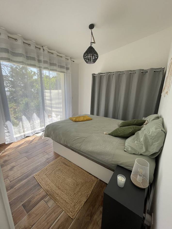 Gîte pour 4 personnes, avec jardin ainsi que terrasse et piscine dans les Bouches-du-Rhône - 4