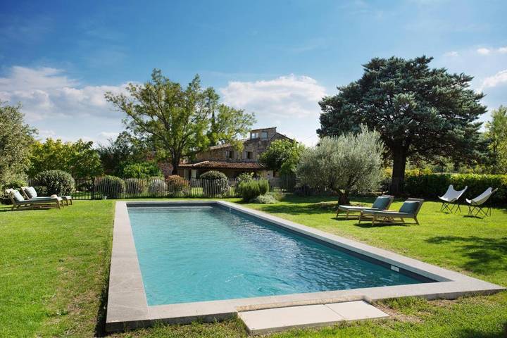 Maison de vacances pour 3 personnes, avec piscine ainsi que vue et jardin