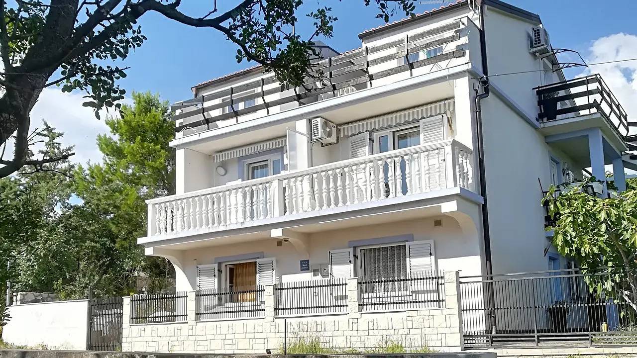 Appartamento vacanze a Kvarn a partire da 140€ a notte