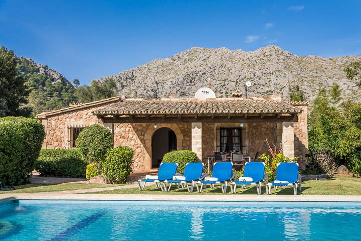 Luxus-Finca für 6 Personen, mit Terrasse und Garten in Pollença - 2