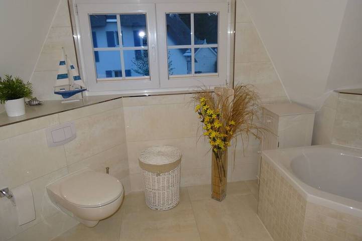 Ferienhaus für 4 Personen, mit Garten und Sauna sowie Pool und Terrasse in Peenemünde - 4