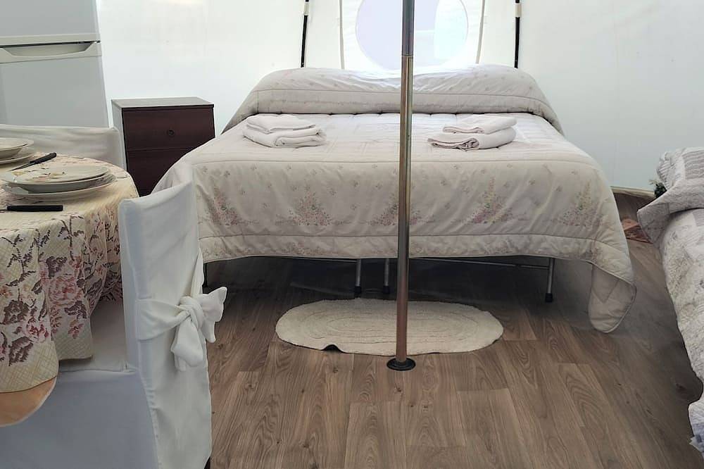 Villa con tende glamping immersa nella natura. in Lauria, Potenza Provinz