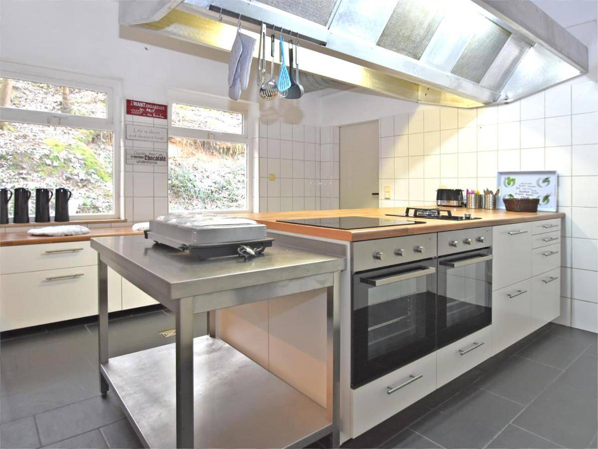 Six-Bedroom Holiday Home in Bad Pyrmont, Weserbergland