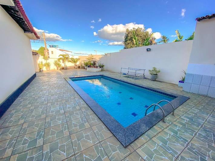 Casas e apartamentos de temporada para 8 pessoas, com jardim e piscina e ainda vista and balcão em Triunfo (PE)