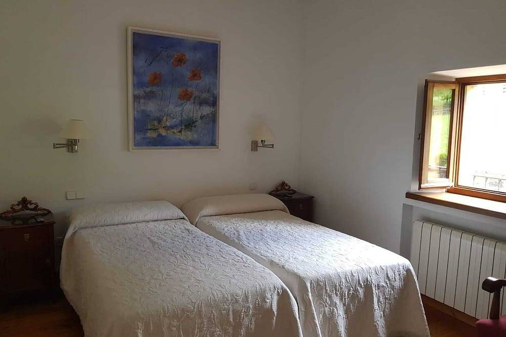 Casona Típica Montañesa En Picos De Europa (Potes) Con Jardin Privado in Camaleño, Cordillera Cantábrica