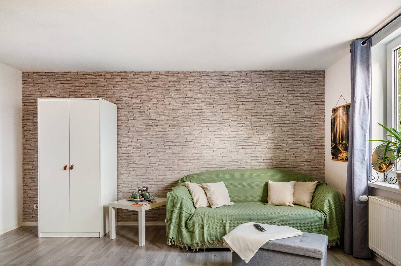 Ganze Wohnung, Ferienwohnung 'Am Vogler' mit Bergblick, Gemeinschaftsterrasse und Wi-Fi in Holenberg, Landkreis Holzminden