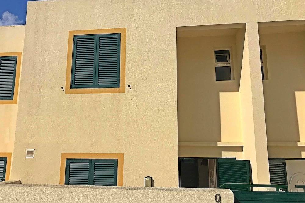 Villa Dragoeiro: in der Nähe des Strandes (Henrique Strand) in Porto Santo, Madeira