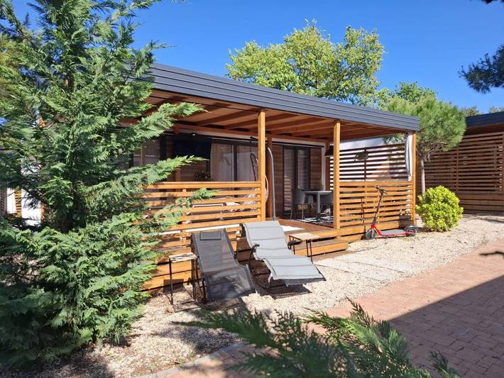 Camping für 8 Personen, mit Garten und Ausblick in Biograd na Moru - 3