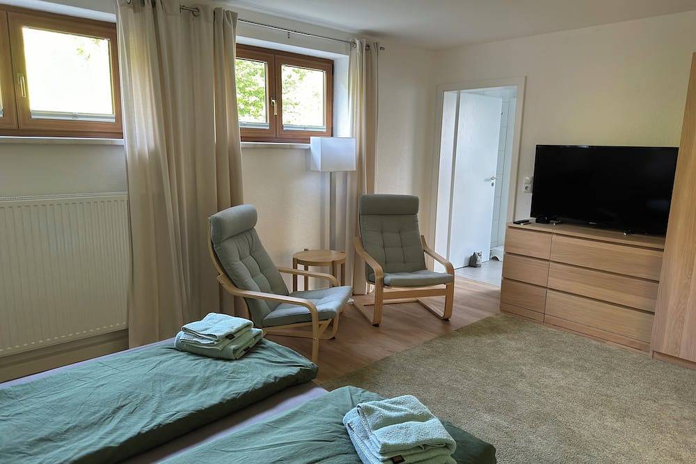 Ganze Wohnung, Ferienwohnung Ignatz in Freital am Südlichen Rand von Dresden in Freital, Sächsisches Elbland