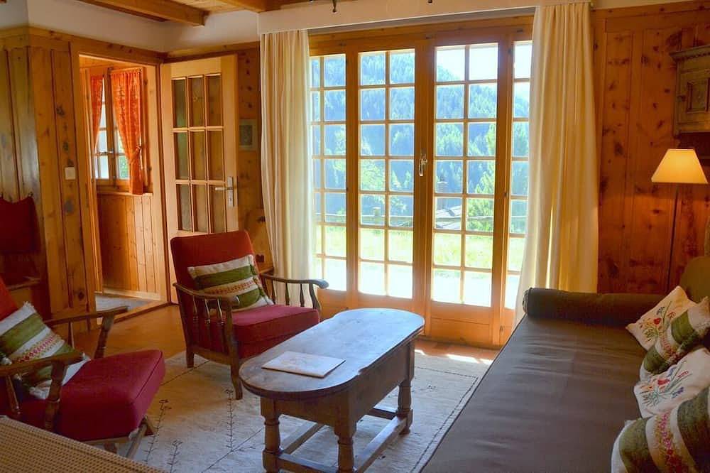 Außen: Cottage für 4 Personen, Erdgeschoss mit Garten- und Gartenmöbeln, Balkon -Innenraum: 80 m², g in Saint Luc, Anniviers