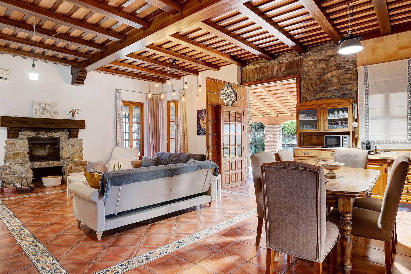 Casa de vacaciones "Casa Dago" que admite mascotas, cerca de la playa, con piscina y Wi-Fi in La Barrosa, Chiclana de la Frontera