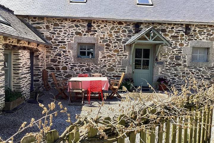 Gîte pour 7 personnes, avec jardin à Saint-Martin-des-Prés