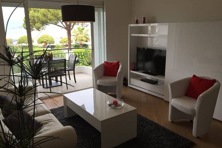 Gîte pour 4 personnes, avec balcon dans Bijou Plage Cannes