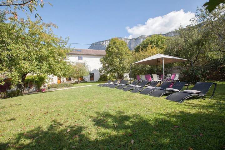 Location de vacances pour 12 personnes, avec vue et jardin, animaux acceptés à Saint-Martin-en-Vercors - 2