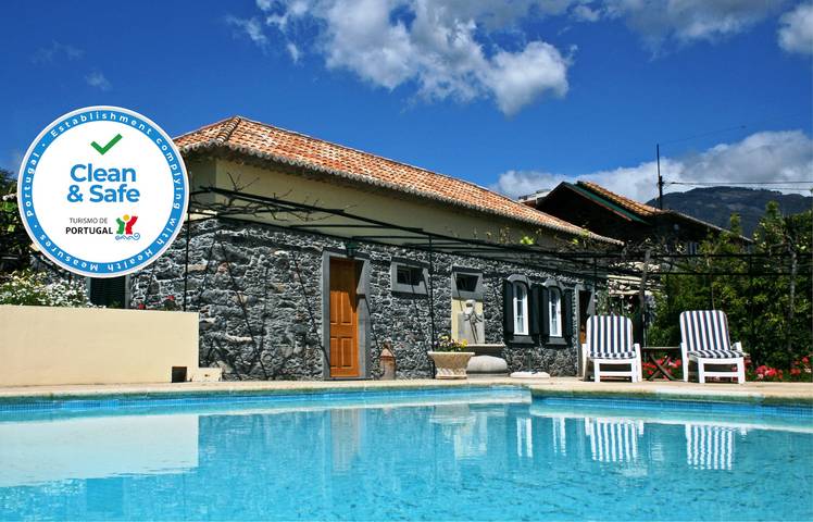 Casa de campo para 2 pessoas, com Terraço e Jardim e ainda Piscina em 