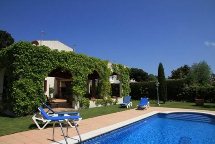 Casa rural para 6 personas, con jardín en Santa Cristina de Aro - 2