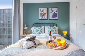 Apartment for 4 People in Milton Keynes, South East England, Photo 1