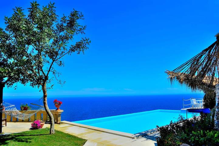 Maison de vacances pour 6 personnes, avec terrasse et jardin à Novaglie