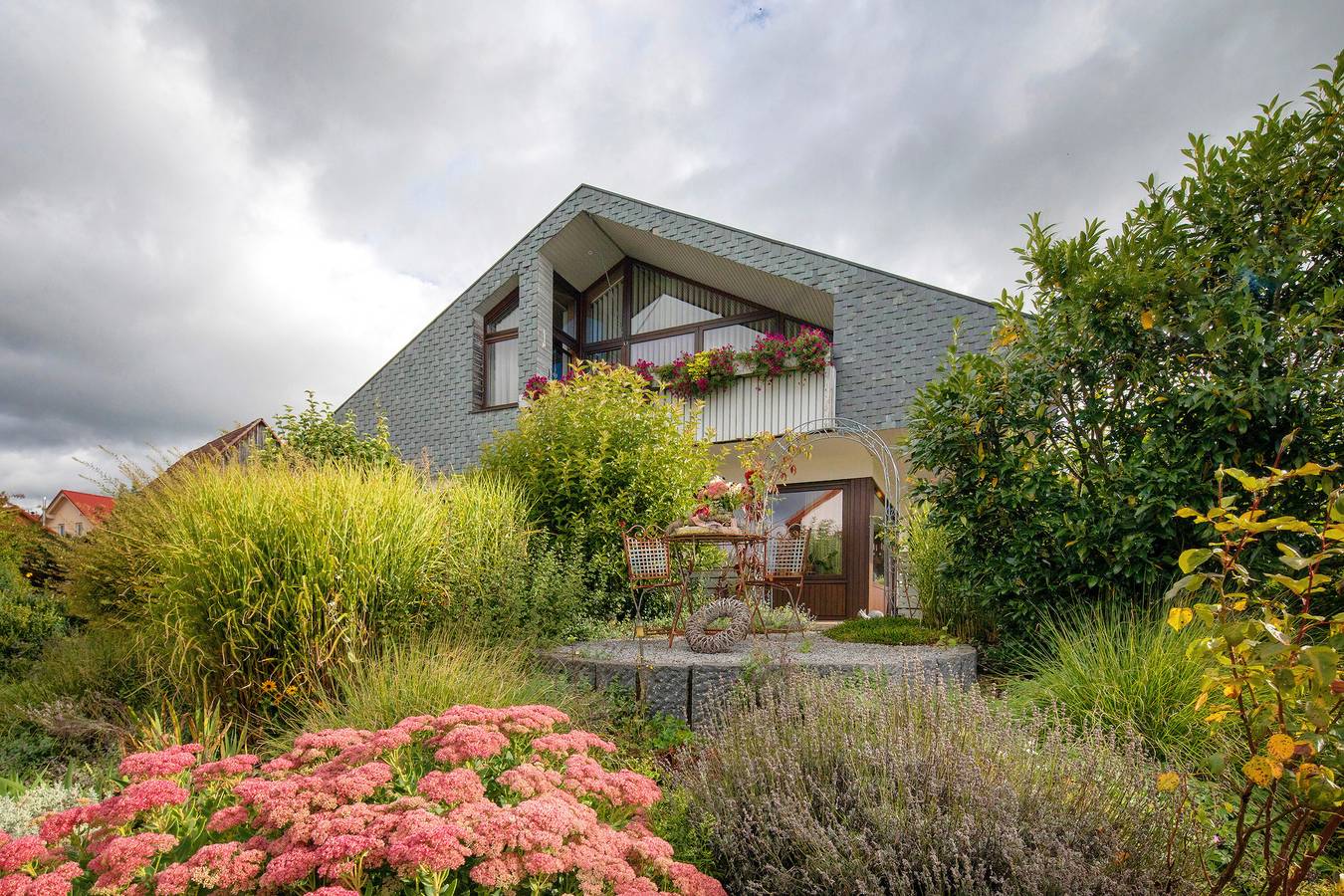 Apartamento entero, Estudio 'Müller' con balcón y wifi in Römerstein, Neckar-Alb