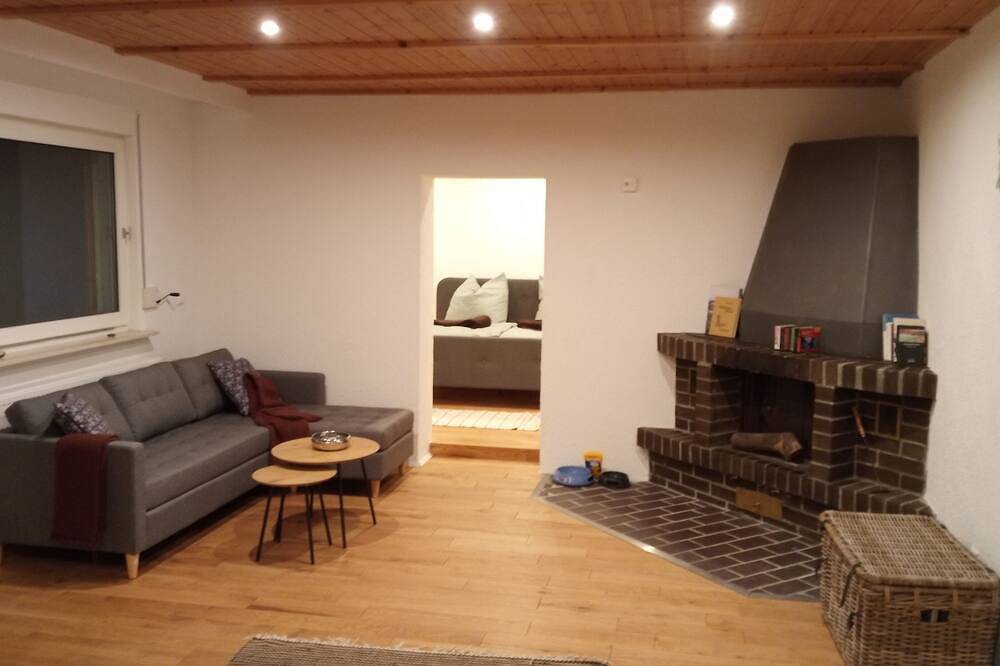 Apartamento entero, Cozy apartment at the Kellerwald/Edersee National Park without media stress in Bringhausen, Edertal