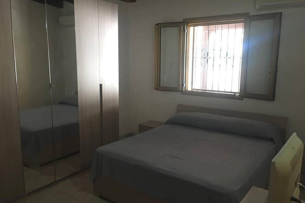 Villa Palma a 80m dal Mare di Punta Prosciutto in Punta Prosciutto, Golf von Tarent