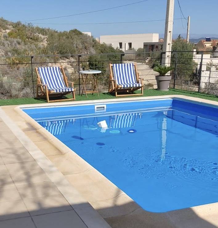 Casa rural para 10 personas, con piscina además de jacuzzi y jardín, Familias con niños en Hoya de Buñol - 2