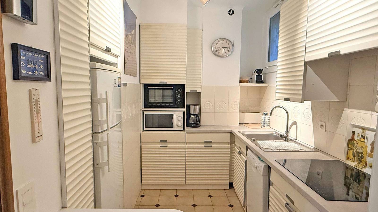 Ganze Ferienwohnung, Apartment für 4 Personen - Innenstadt und Strand - Meerblick - Wifi - Klimaanlage - Sainte Maxime in Sainte-Maxime, Draguignan Region