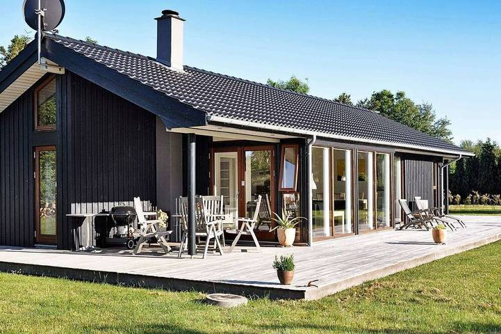 Ferienhaus für 8 Personen, mit Garten und Terrasse sowie Sauna und Whirlpool in Lolland