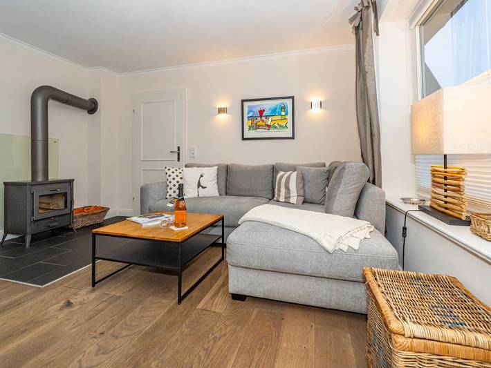 Ganze Ferienwohnung, Ferienliebe Strandkoje - Ferienwohnung für bis zu 3 Personen mit Terrasse in Wenningstedt in Nordfriesische Inseln (Schleswig-Holstein) (Schleswig-Holstein), Wenningstedt