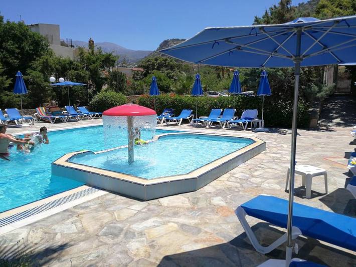 Location de vacances pour 3 personnes, avec bassin pour enfant ainsi que piscine et jardin, animaux acceptés dans Malia - 3