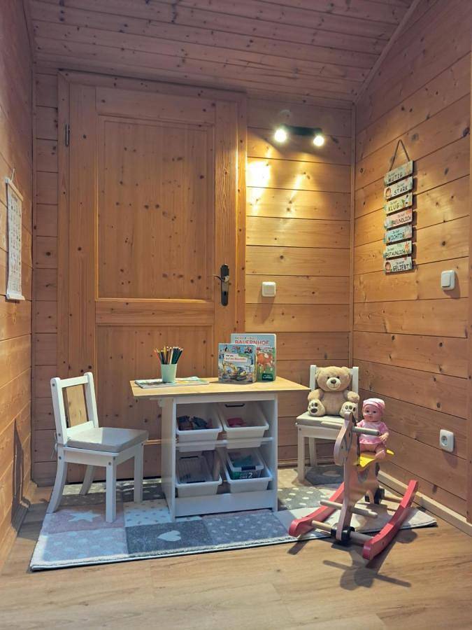 Ganze Wohnung, Three-Bedroom Apartment in Irschenberg, Alpenland Tegernsee Schliersee