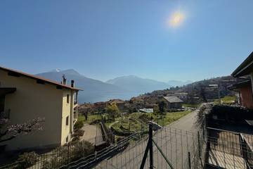 Baita per 6 Persone in Pianello del Lario, Provincia di Como, Foto 1