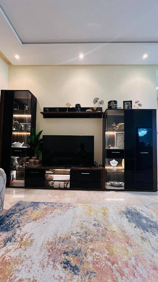 Location de vacances pour 6 personnes, avec jardin ainsi que vue et piscine, animaux acceptés dans Sidi Rahal - 4