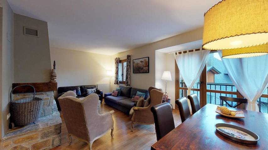 Gîte pour 3 personnes, avec vue ainsi que jardin et piscine, animaux acceptés à Sallent de Gállego - 2