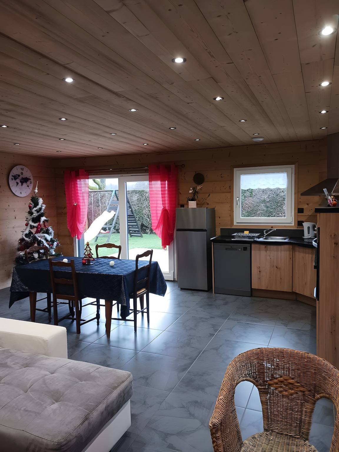 4-Sterne-Chalet, eingezäunt, 8 Min. zu den Tendon-Wasserfällen, 20 Min. Gérardmer, Sauna in Jarménil, Épinal und Umgebung