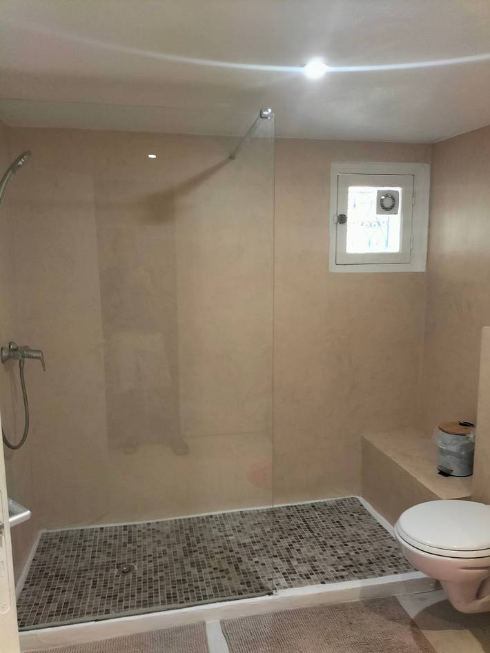 Geheel appartement, Appartement 'Maison Du Pigeonnier' met bergzicht, wifi en airconditioning in Tourrettes-sur-Loup, Middellandse Zeekust (Frankrijk)