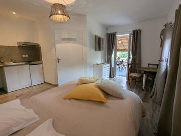 Chambre D’hôte pour 2 Personnes dans Esse, Charente, Photo 4
