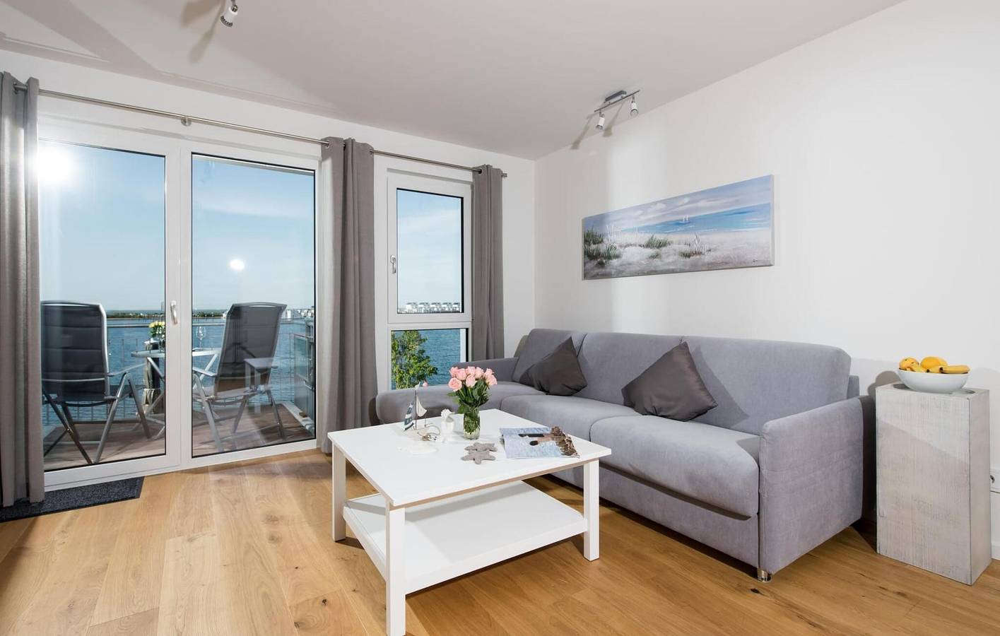 Ganze Ferienwohnung, Apartment mit Meerblick, Terrasse und Parkplatz, 1 km zum Strand in Olpenitz, Kappeln