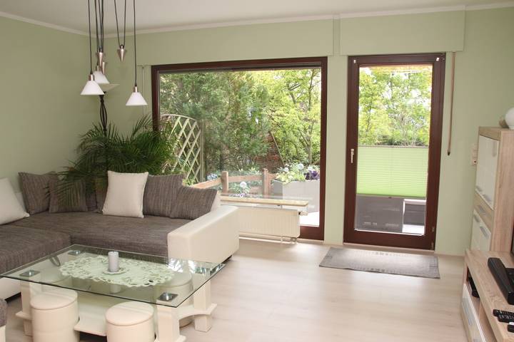 Ganze Ferienwohnung, Ferienwohnung Rennsteigblick - Fw mit 1 komb.Wohn-/Schlafz.,3 Schlafz.,Küche,Bad Du+Wc,1-6 P.,Eg,100m² in Elleben, Thüringer Kernland