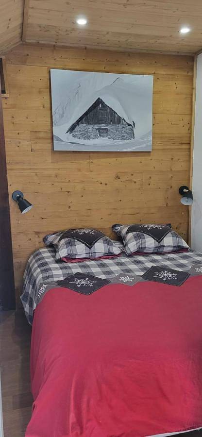 Gîte pour 6 personnes, avec balcon ainsi que vue et piscine dans Office De Tourisme De Saint Sorlin D Arves