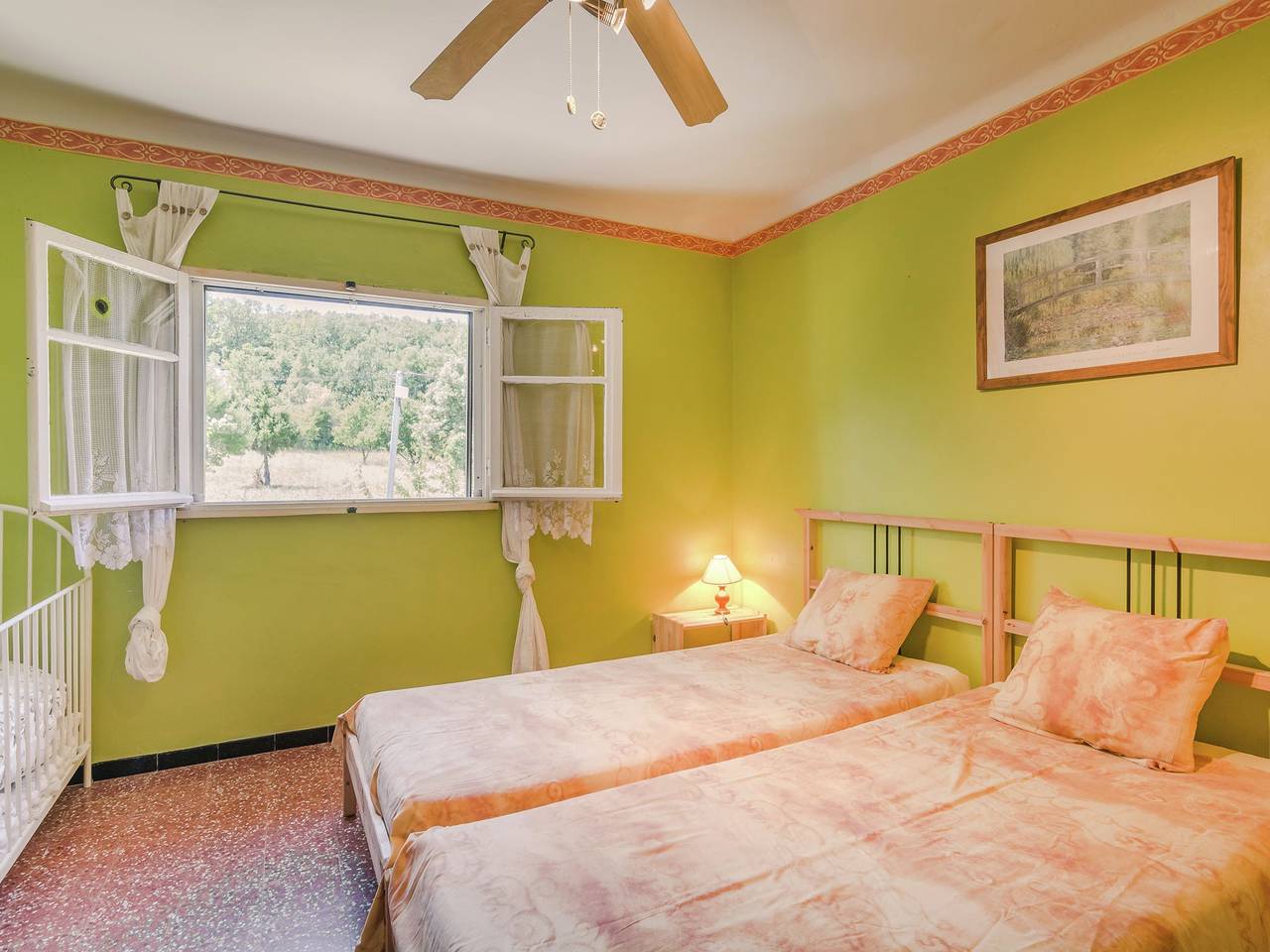 Villa avec piscine, idéale pour les familles avec enfants in Salazac, Région de Nîmes