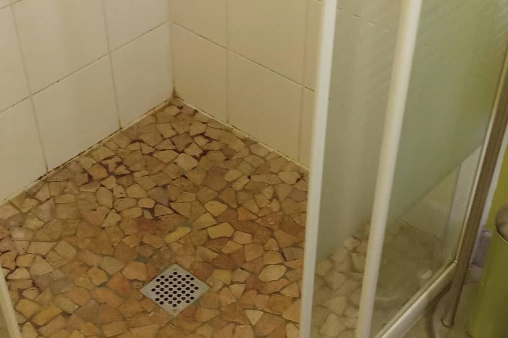 Entire apartment, Studio for rent in Port des Barques in Port-des-Barques, Rochefort region