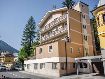 Ferienwohnung für 5 Personen, mit Garten und Ausblick sowie Terrasse in Bad Gastein